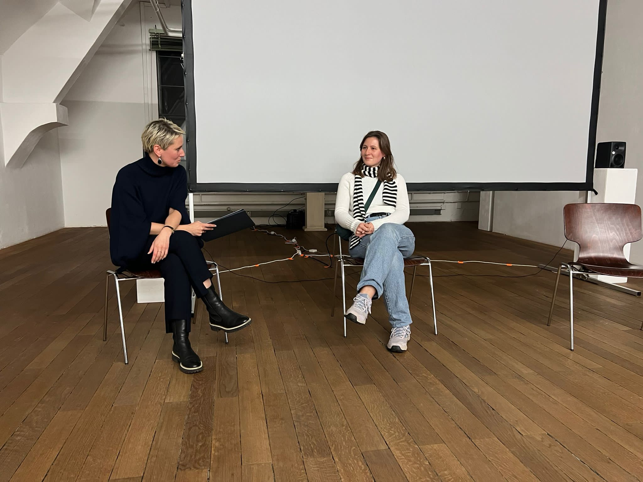 42e69faf-f686-443d-8590-8e79160fc4f6