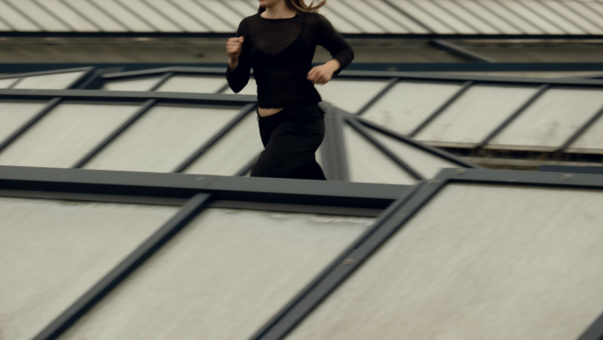 stills from a mystery film shooting in cooperation with dancers from the Bruckner university
