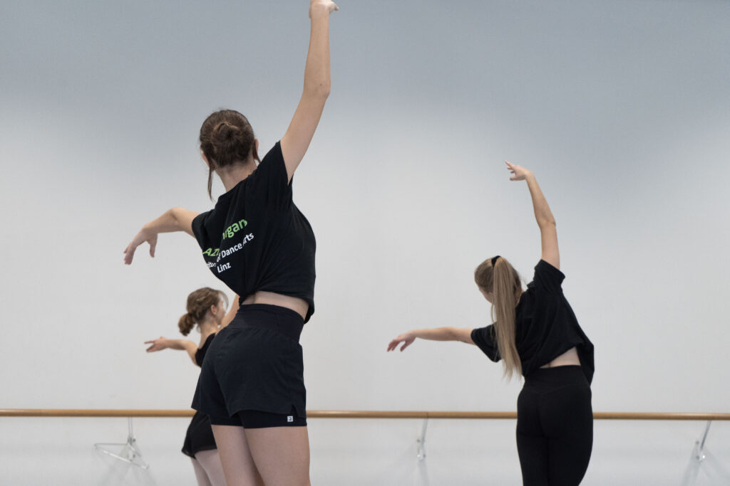 Bruckner Universität, AZB-Lehrgang Ballett Class