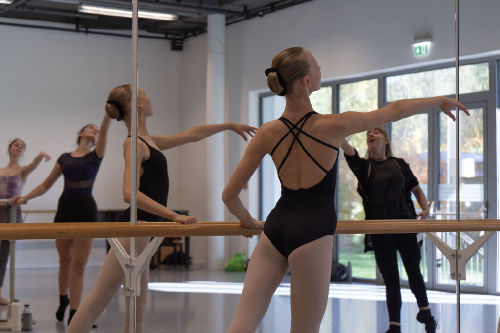 Bruckner Universität, AZB-Lehrgang Ballett Class